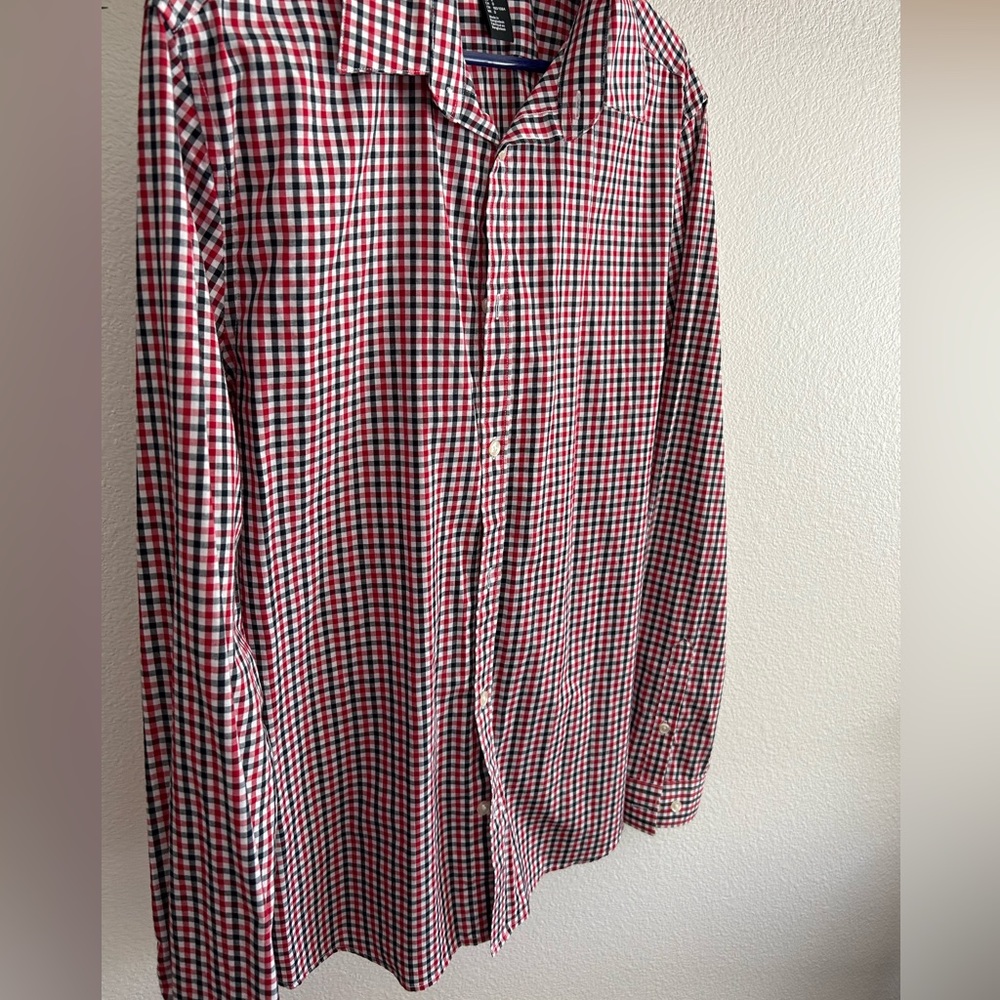 Men’s button down - Picture 2 of 3